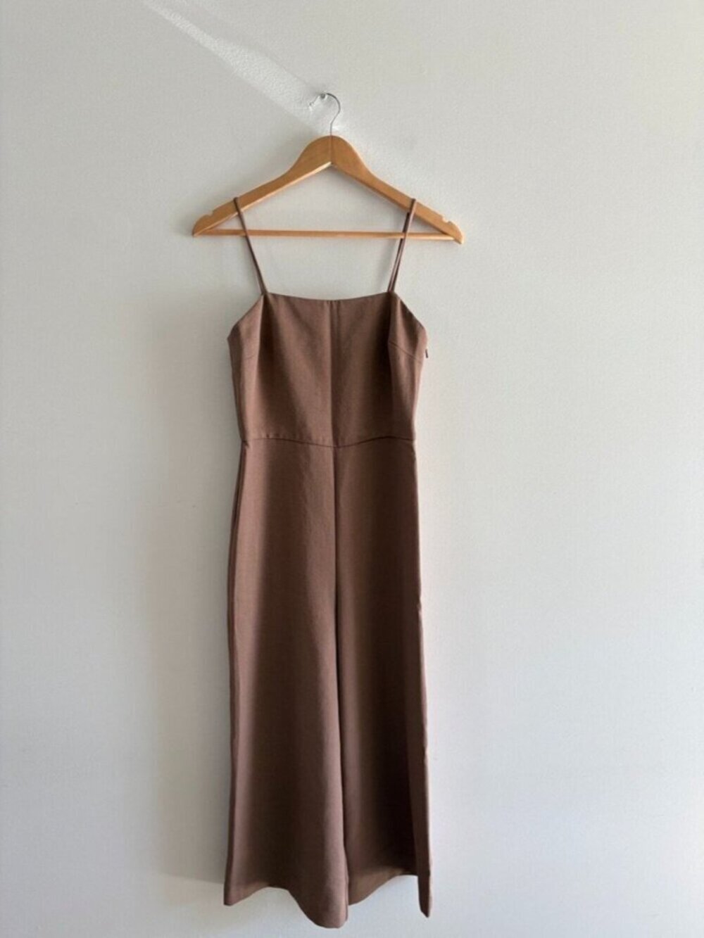 Aritzia Babaton Estaban Skinny Strap Jumpsuit Nutmeg Nude Size 0